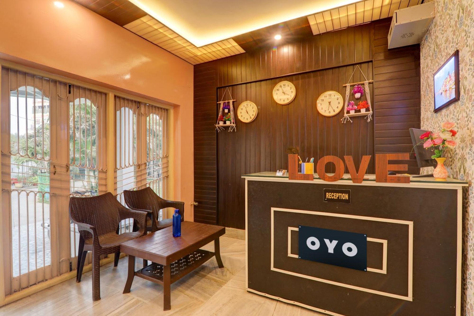 Hotel O Flagship Adbhut Moment Hotel Варанаси Экстерьер фото
